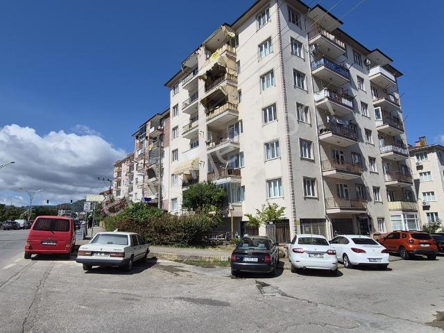 Gölcük Piyalepaşa Deniz As Sitesi'nde Kiralık 3+1 Daire