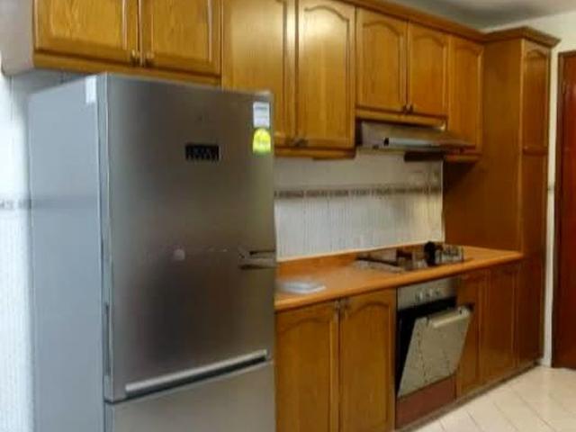 Gold Coast Condo D5, Condominium