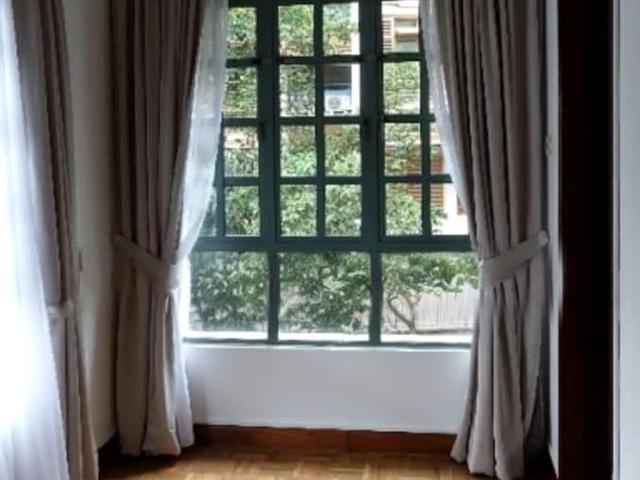 Gold Coast Condo D5, Condominium