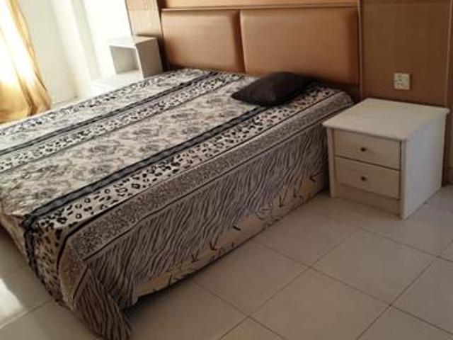 Gold Coast 1184sqft Fully Furnished Near Queensbay Mall