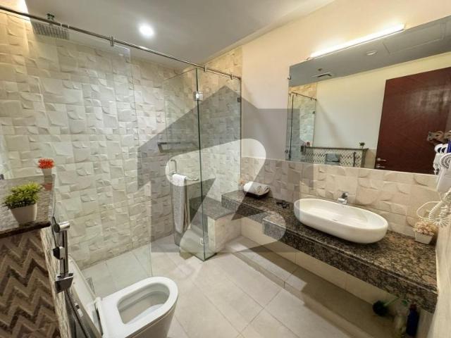 GOLD CREST MALL Apartment SHORT TIME Long Time 1 Bedroom Apartment Fully Furnished Apartment 1056 Sq Feet Approx Available For Rent On Daily, Weekly &Amp  Monthly Basis In Gold Crest Mall, DD Block, Phase 4, DHA Lahore. Goldcrest Mall & Residency