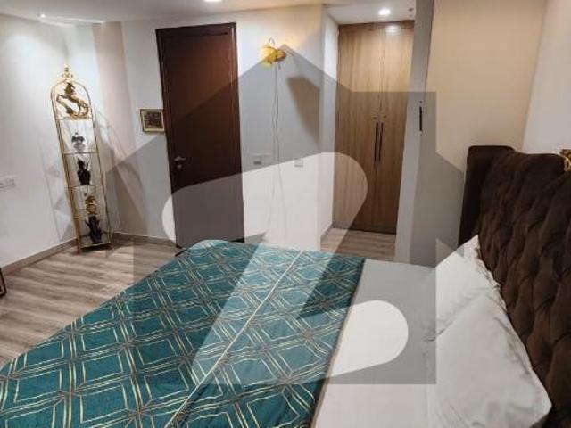 Gold Crest Mall & Residency, DHA Phase 4, 05 Marla, 02 Bed, 5th Floor, Luxury Apartment For Rent. Goldcrest Mall & Residency