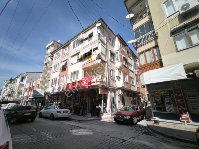 Golden Globy, Edremit Şehir Merkezinde Satılık 2+1 Ara Kat Daire
