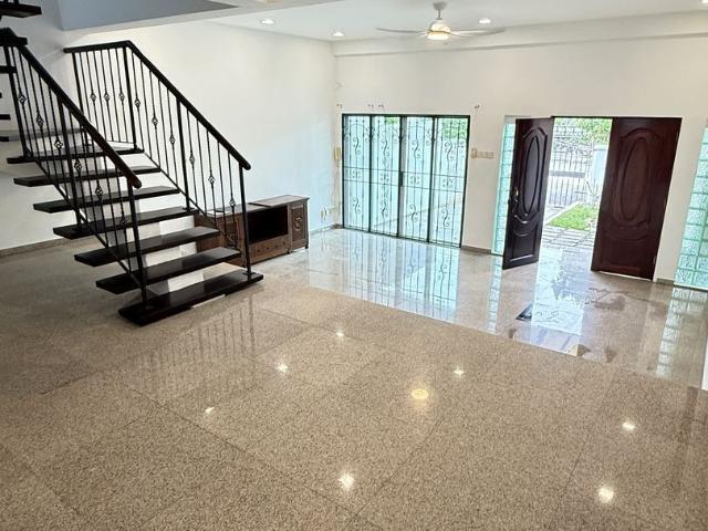 Golden Hill Estate D19, Terrace