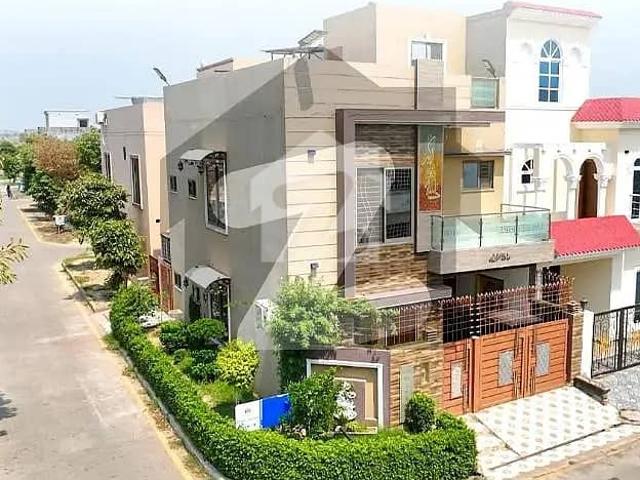 Golden opportunity 1 kanal on ground possession plot ready for construction walking to distance bahria town in new lahore city