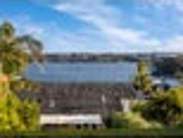 Golden Mile Takapuna Hamptons Elegance Lake Views