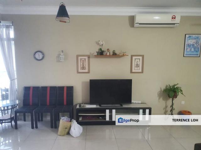 Golden Sands Seaview Residence