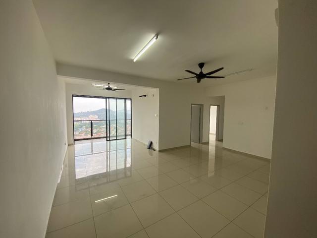 Golden Triangle 2 high floor bare unit foe sales 2 Car Park