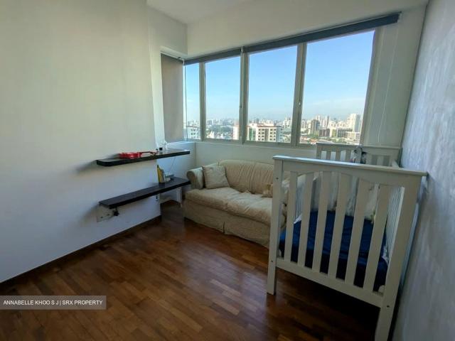 Goldenhill Park Condominium D20, Condominium