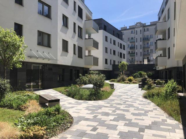 GOLDEGG GARDENS Familientaugliche 3 Zimmerwohnung mit traumhafter Terrasse!