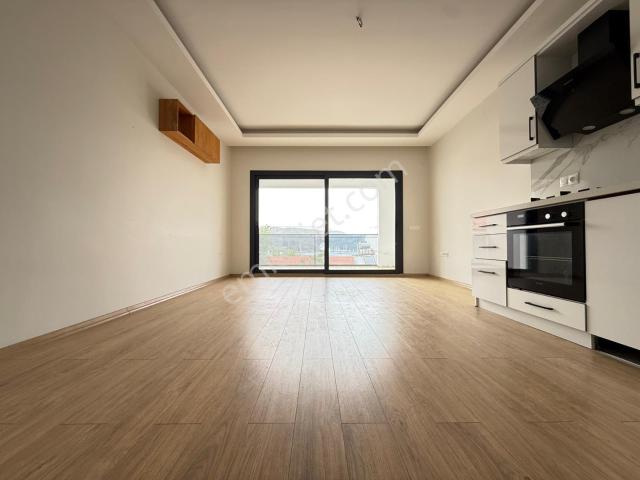 Goldhouse Dan Kiralık Karagözler De Bahçeli, Deniz Manzaralı Dubleks 2+1