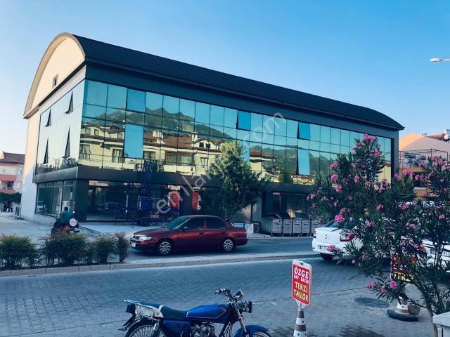 Goldhouse Dan Satılık 5 Katlı Prestijli Plaza