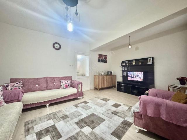 Goldhouse Dan Satılık Bahçelievler De 2+1 Geniş Daire