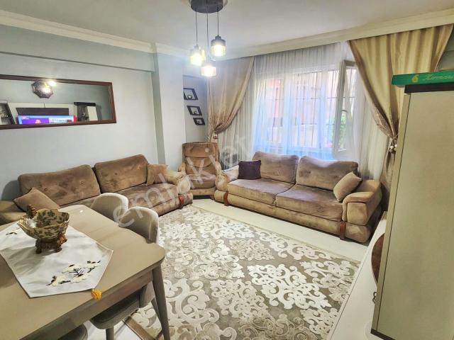 Goldhouse Dan Satılık Güngören’de Tramvaya Yakını 2+1 Daire