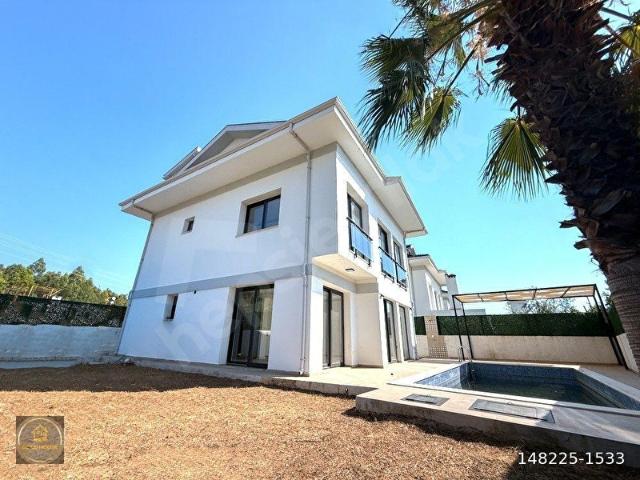 GoldHouse dan Satılık Çiftlik te Lüks Konsept Müstakil Havuzlu 3+1 Villa