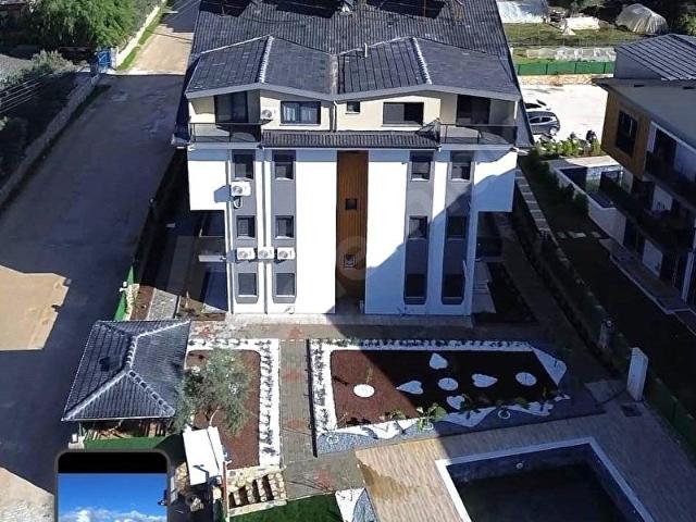GoldHouse den Patlangıçta Kiralık Site İçinde Havuzlu Ara Kat 1+1 Daire