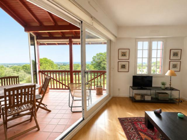 GOLF d'ARCANGUES APT 2 CHB TERRASSE PKG