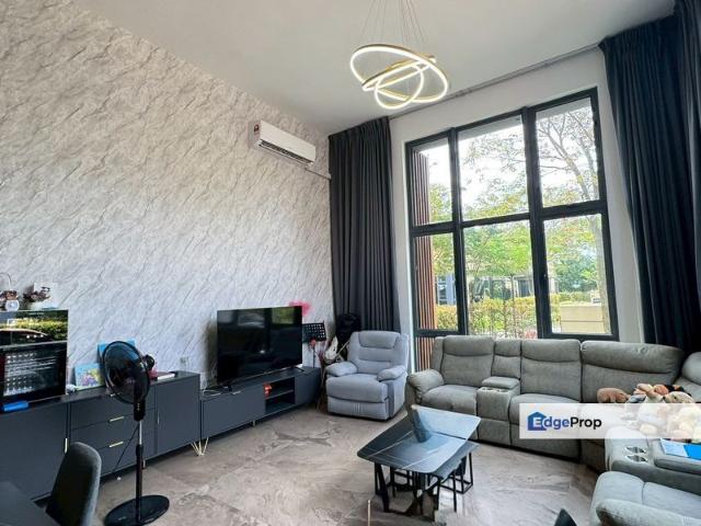 Golf & Resort Forest City, Fringe Villa
