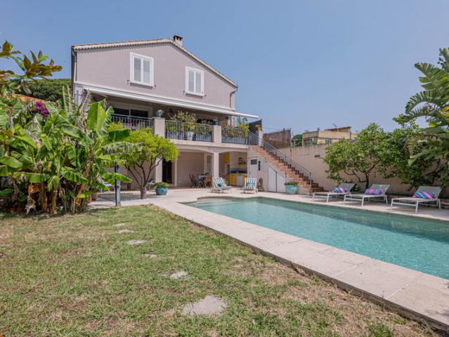Golfe Juan – Maison familiale avec piscine & dépendance