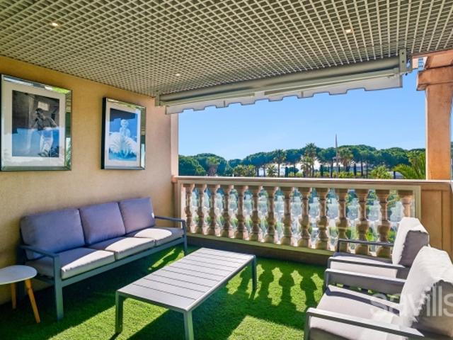 Golfe Juan – Appartement face à la mer dans résidence de prestige