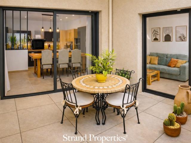 GOLFE JUAN Appartement très récent, 3 pièces, rez de jardin. 79m² Vallauris
