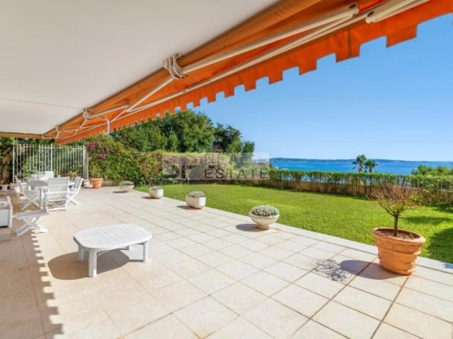 Golfe Juan – Vue mer panoramique 4 pièces avec vaste jardin