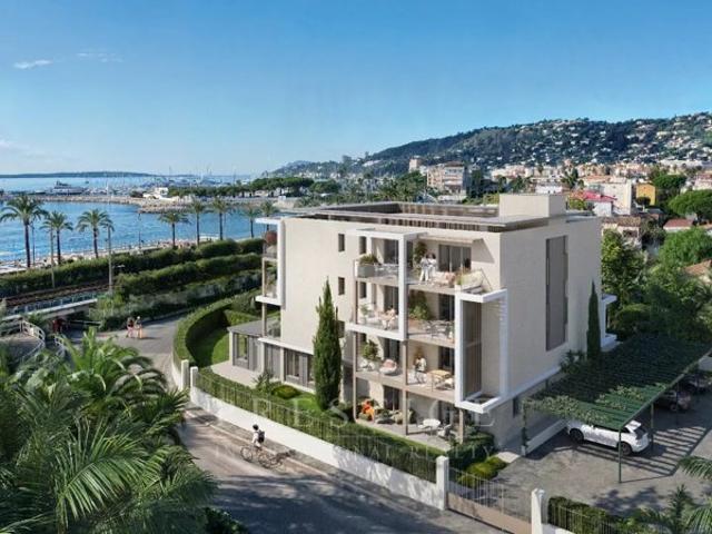Golfe juan, villa toit 198m² 5 chambres, 2 parkings, terrasses 55m² vues mer