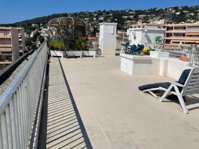 golfe juan villa toit