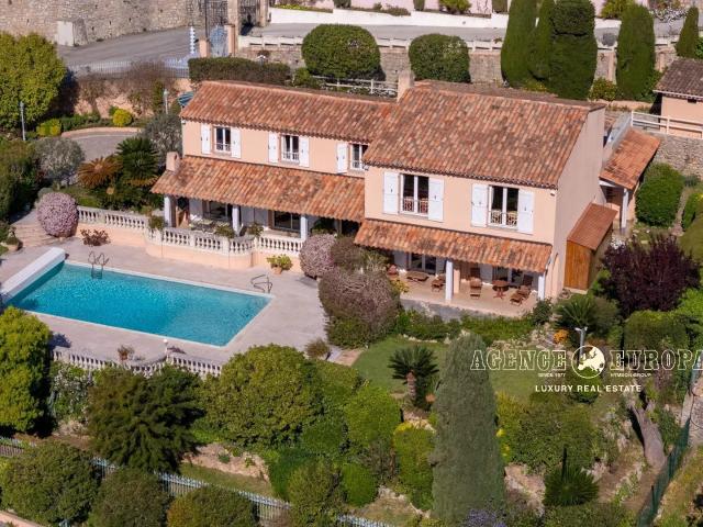 Golfe Juan Villa Vue Mer 290m² Vallauris