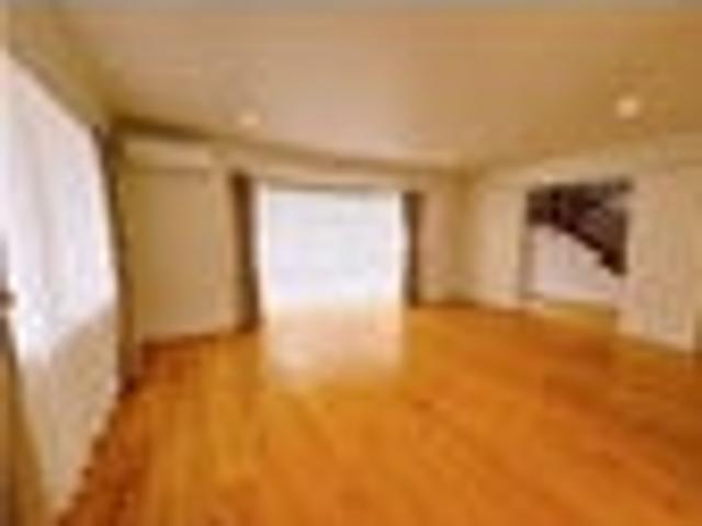 Golflands, 5 bedrooms, $980 pw