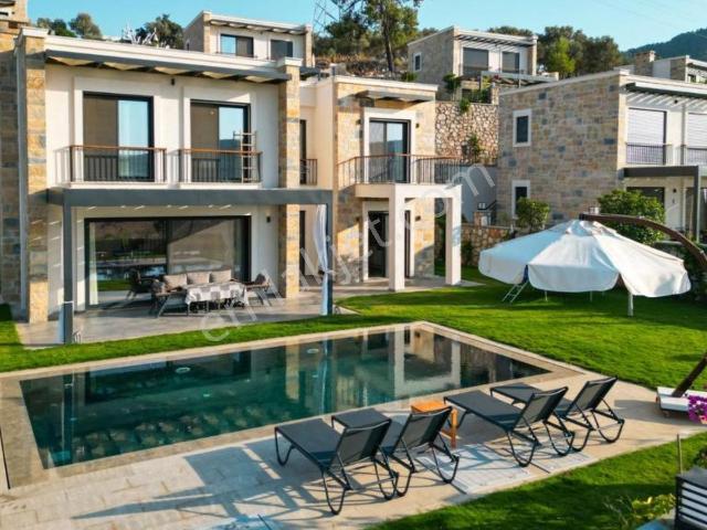 Gölköy Denize 500 Mt Mesafede Lüks Villa