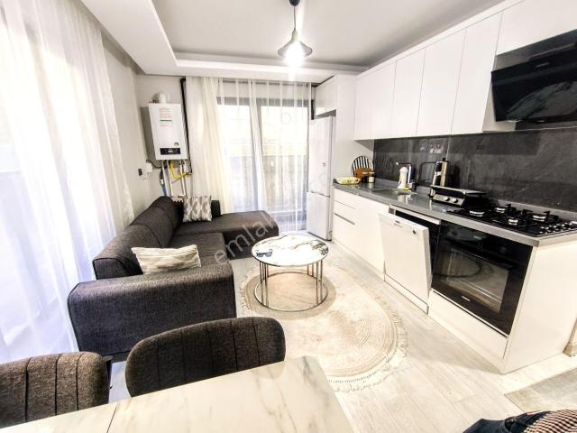 Gop Kiralık Yeni Bina, Otoparklı, Yerden Isıtma Eşyalı 1+1 Daire