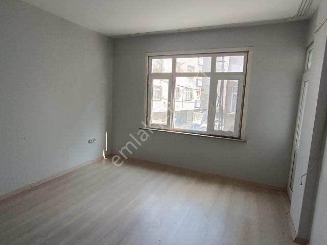 Gop Merkezde Sosyal İmkanlara Komşu, Ferah Kiralık 1+1