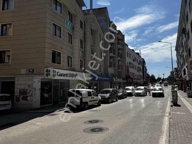 Görüklede Kiralık Daire 2+1 A. Mutfak, Eşyalı | Tam Merkezde