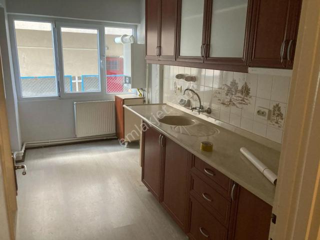 Göral Dan 3+1 Sokullu Caddesi Üzerinde Yapılı Arakat