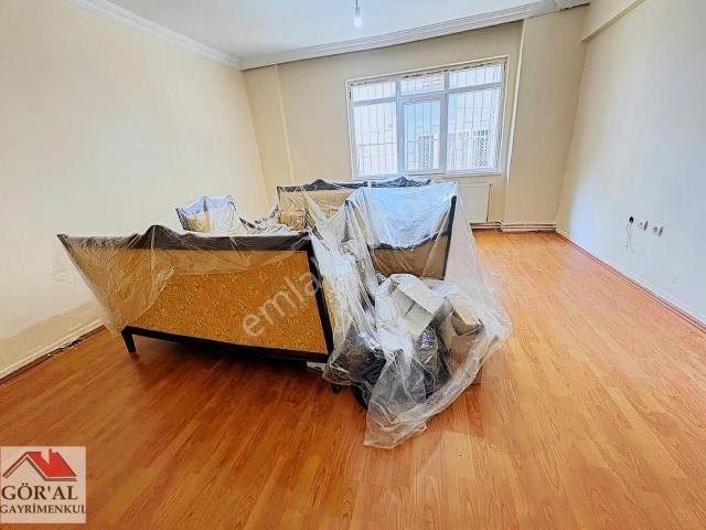 Göral Emlak 2+1 Bağımsız Salon Geniş 1.kot Bahçe Cıkışlı Boş