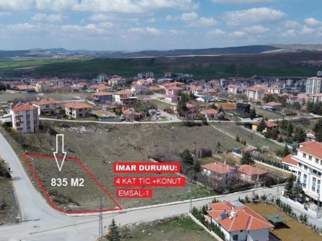 GÖRAL EMLAKTAN ACİL! SATILIK ANA CADDE ÜZERİ 4 KAT İMARLI ARSA