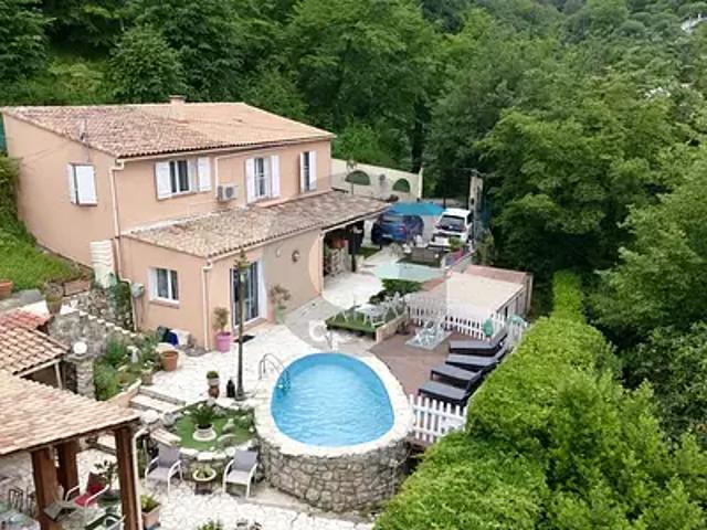 Gorbio 06500 Achat / Vente maison 7 pièces t7 piscine