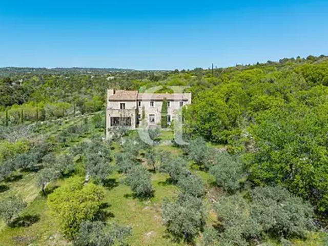 Gordes 84220 Achat / Vente maison 8 pièces t8 piscine terrasse