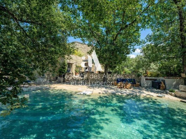 Gordes Maison Contemporaine En Pierre Avec Piscine 190m² Gordes