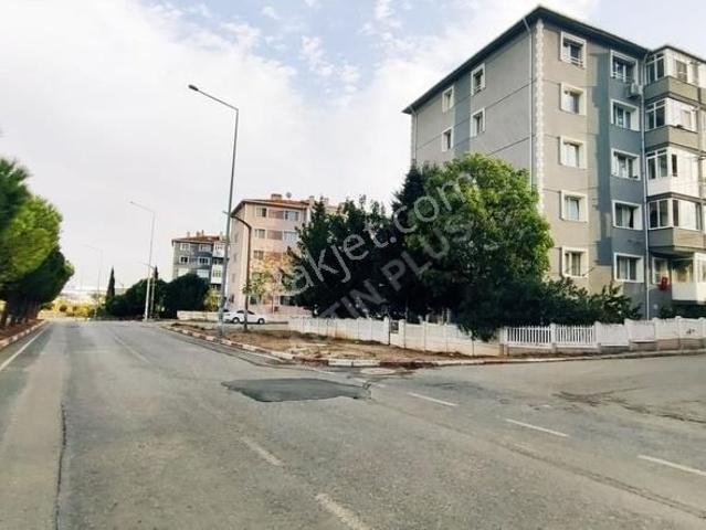 Görece Göçmen Konutlarında 2+1 Satılık Fırsat Daire
