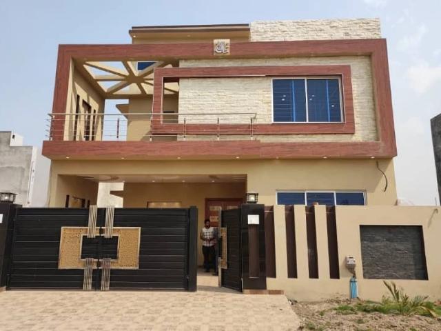 Gorgeous 10 Marla House For sale Available In Royal Orchard Block G Multan Public School Road ID 94052