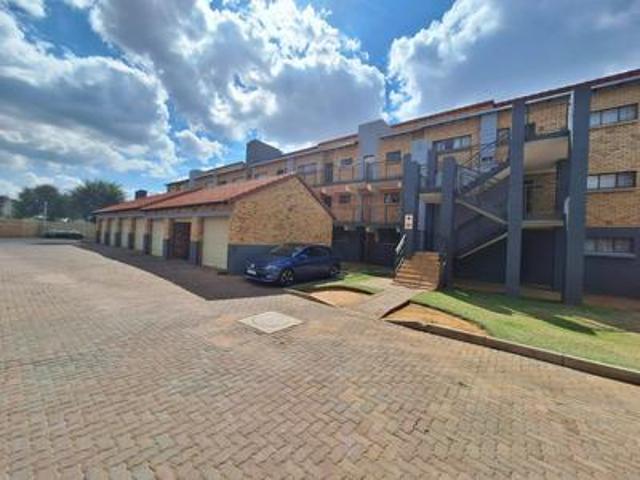 gorgeous 2 bedroom apartment