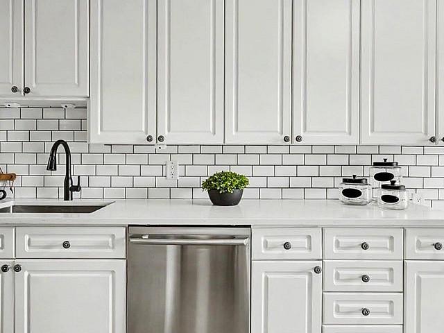 Gorgeous 3 bedroom 2 bath, 2 storey Sherwood Park Townhouse