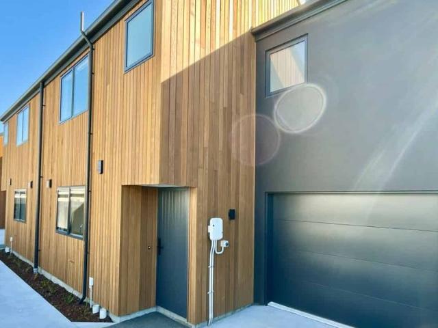 Gorgeous townhouse awaits in Spreydon