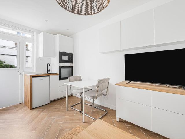 Gorgeous and bright studio in Paris