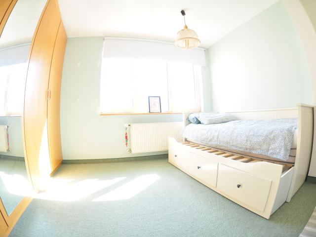 Gorgeous bright FAMILY suite in Tempelhof, 20min to Mitte with U6