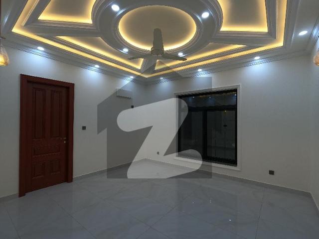 Gorgeous Corner 1 Kanal House For sale Available In G 13/2