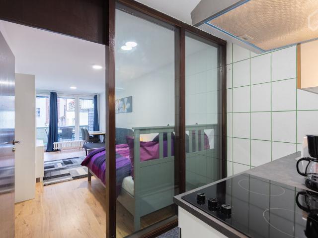 Gorgeous & fantastic apartment in Köln with balcony, Koln Amsterdam Apartments for Rent