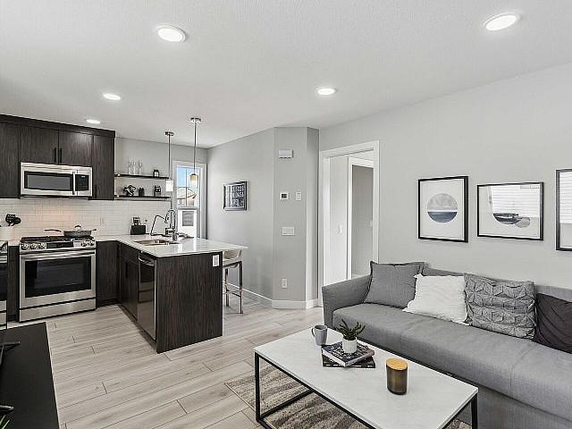Gorgeous Garden Suite For Rent!